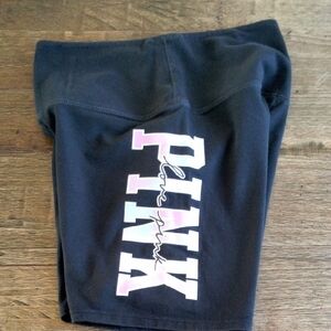 ‼️PRICE IS FIRM ‼️🦋WOMENS VICTORIA'S SECRET PINK SHORTS🦋